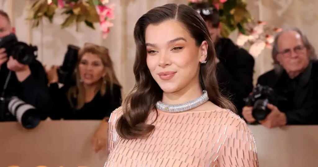 Hailee Steinfeld’s famous quotes about motherhood and raising her daughter